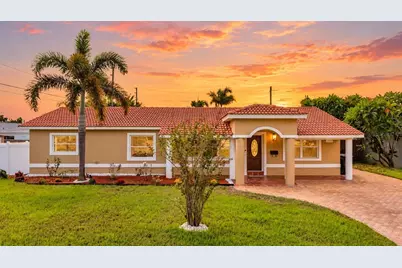 6414 24th Avenue N, Saint Petersburg, FL 33710 - Photo 1