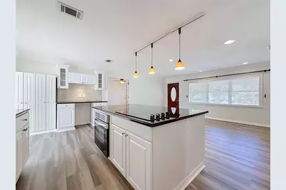 6414 24th Avenue N, Saint Petersburg, FL 33710 - Photo 11