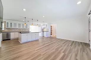6414 24th Ave N, Saint Petersburg, FL 33710 - Photo 9