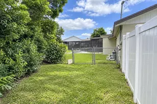 1359 Tyler Ave, Spring Hill, FL 34606 - Photo 25