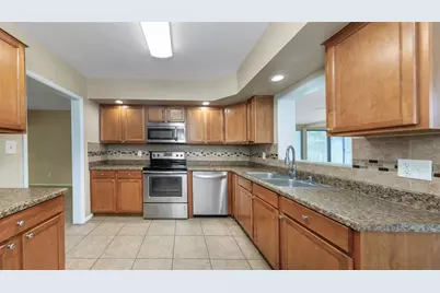 210 S Saturn Avenue, Clearwater, FL 33755 - Photo 3