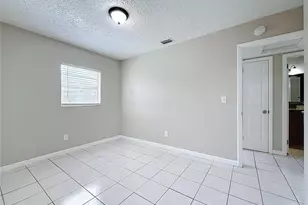 4923 Cresthill Dr, Tampa, FL 33615 - Photo 61