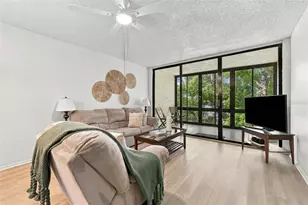 14130 Rosemary Ln, Largo, FL 33774 - Photo 9