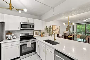 14130 Rosemary Ln, Largo, FL 33774 - Photo 3