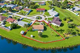 10621 SW 141st Dr, Miami, FL 33176 - Photo 3