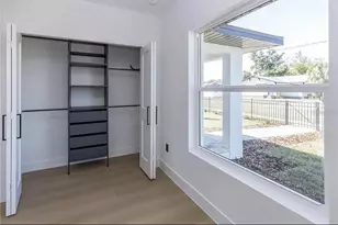1834 19th St S, Saint Petersburg, FL 33712 - Photo 11