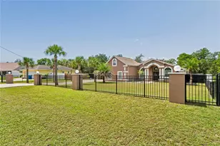 11309 Lapwing Rd, Weeki Wachee, FL 34614 - Photo 7