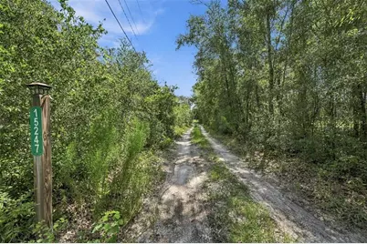15247 Loma Avenue, Spring Hill, FL 34610 - Photo 49