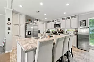 15247 Loma Ave, Spring Hill, FL 34610 - Photo 5
