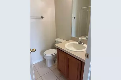 551 Vincinda Crest Way, Tampa, FL 33619 - Photo 9