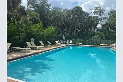 551 Vincinda Crest Way, Tampa, FL 33619 - Photo 15