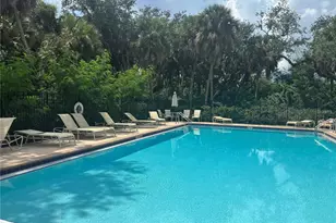 551 Vincinda Crest Way, Tampa, FL 33619 - Photo 15