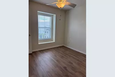 551 Vincinda Crest Way, Tampa, FL 33619 - Photo 7