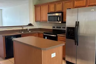 551 Vincinda Crest Way, Tampa, FL 33619 - Photo 3