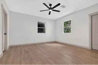 209 S Saint Cloud Avenue, Valrico, FL 33594 - Photo 27