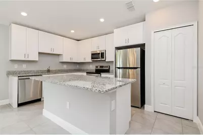 522 Bristol Circle, Kissimmee, FL 34758 - Photo 3