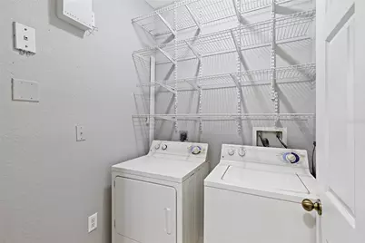 10105 Courtney Oaks Circle #203, Tampa, FL 33619 - Photo 15