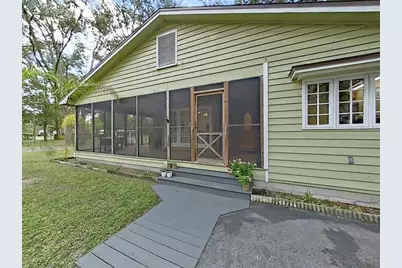 6075 Country Club Road, Zephyrhills, FL 33544 - Photo 13