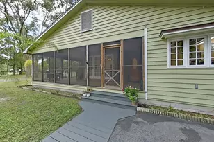6075 Country Club Rd, Zephyrhills, FL 33544 - Photo 13