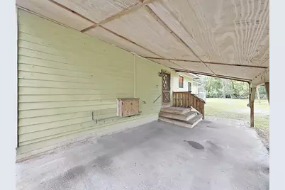 6075 Country Club Road, Zephyrhills, FL 33544 - Photo 45