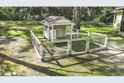 6075 Country Club Road, Zephyrhills, FL 33544 - Photo 7