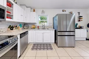 11004 Riverview Dr, Riverview, FL 33578 - Photo 21