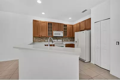 125 Shell Falls Drive, Apollo Beach, FL 33572 - Photo 9