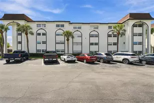 2525 W Bay Dr, Belleair Bluffs, FL 33770 - Photo 1