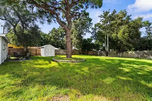 8011 26th Ave N, Saint Petersburg, FL 33710 - Photo 35