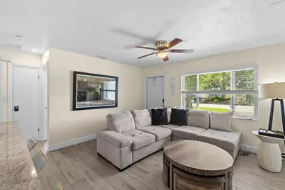 8011 26th Avenue N, Saint Petersburg, FL 33710 - Photo 5