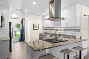 8011 26th Ave N, Saint Petersburg, FL 33710 - Photo 9