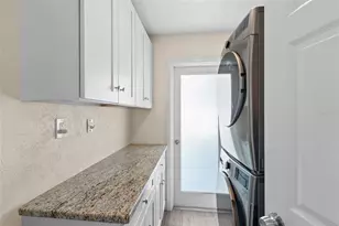 8011 26th Ave N, Saint Petersburg, FL 33710 - Photo 31