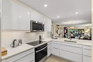 4780 Brittany Dr S, Saint Petersburg, FL 33715 - Photo 5