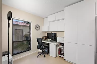 4780 Brittany Drive S #11, Saint Petersburg, FL 33715 - Photo 9