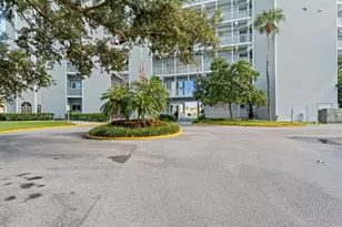 610 Island Way, Clearwater, FL 33767 - Photo 3