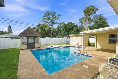 2548 Forest Parkway N, Largo, FL 33771 - Photo 31