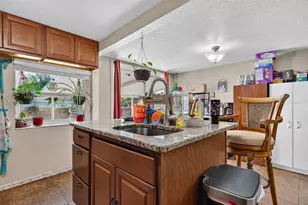 5260 43rd Ave N, Saint Petersburg, FL 33709 - Photo 9