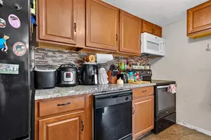 5260 43rd Ave N, Saint Petersburg, FL 33709 - Photo 7