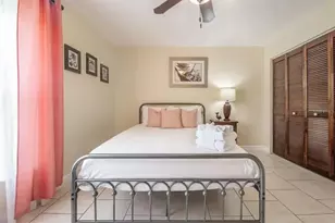 11606 79th Ave, Seminole, FL 33772 - Photo 15