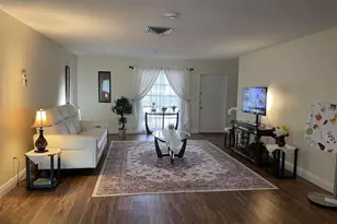 5624 Palm Aire Dr, Sarasota, FL 34243 - Photo 5