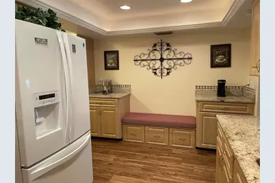 5624 Palm Aire Drive #V105, Sarasota, FL 34243 - Photo 9