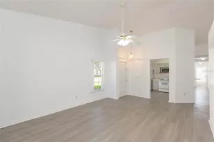 35224 Whispering Pines Dr, Zephyrhills, FL 33541 - Photo 11