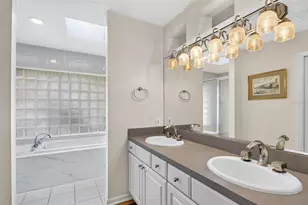 513 Garrard Dr, Temple Terrace, FL 33617 - Photo 37