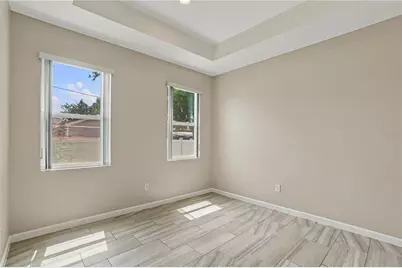 2736 W Spruce Street, Tampa, FL 33607 - Photo 11