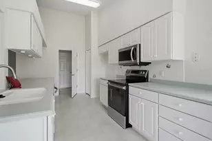 1023 Almondwood Dr, New Port Richey, FL 34655 - Photo 17