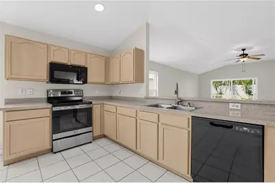 26521 Whirlaway Terrace, Wesley Chapel, FL 33544 - Photo 13