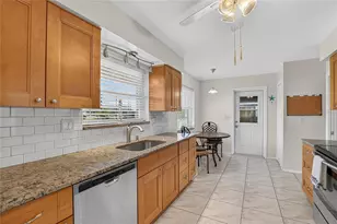 1517 Allegheny Dr, Sun City Center, FL 33573 - Photo 7