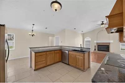4404 Kendal Court, Valrico, FL 33596 - Photo 5