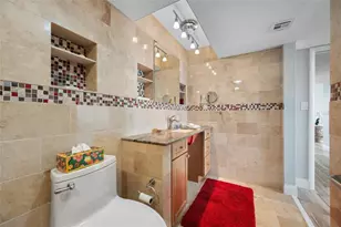 7650 Bayshore Dr, Treasure Island, FL 33706 - Photo 23