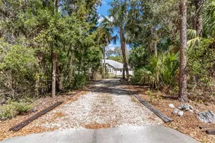 35 Captains Cove Rd, Inglis, FL 34449 - Photo 3